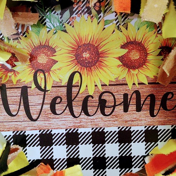 Hand Crafted Fall/All Seasons Welcome Sunflowers Round Fabric Rag Wreath 18" - Picture 4 of 8